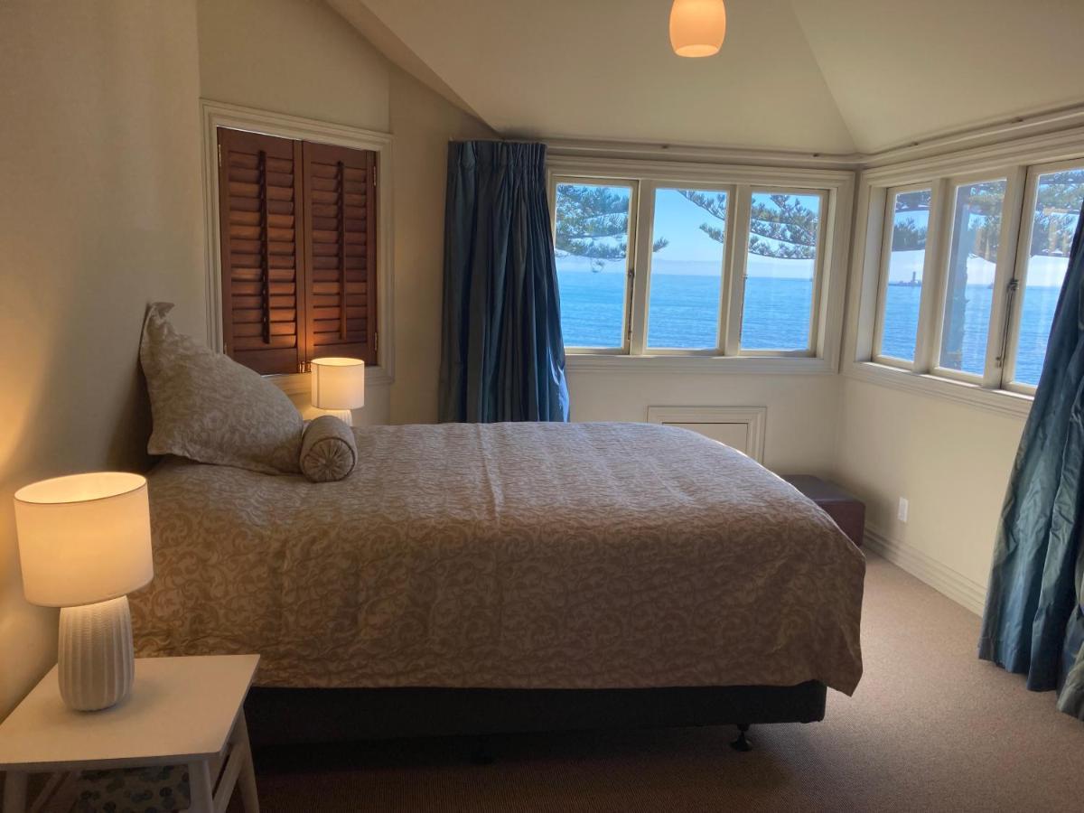 Beachfront Villa ネーピア エクステリア 写真